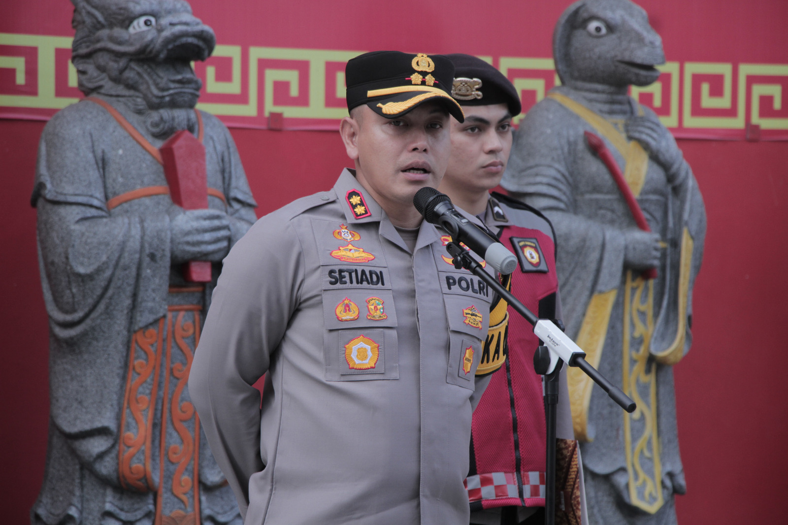 *Jaga Kondusifitas, Polres Ketapang Gelar Apel Pengamanan Imlek 2025*