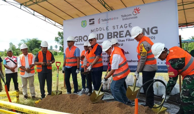Dukung Program Halbar Berdering, Kabel FO Sepanjang 80 Km Dipasang di Halmahera Barat