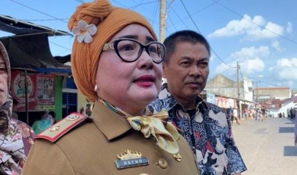Kadis Koperindag Tanggamus Janji Tindaklanjuti Pedagang Ikan yang Berjualan di Jalan Pasar Kota Agung