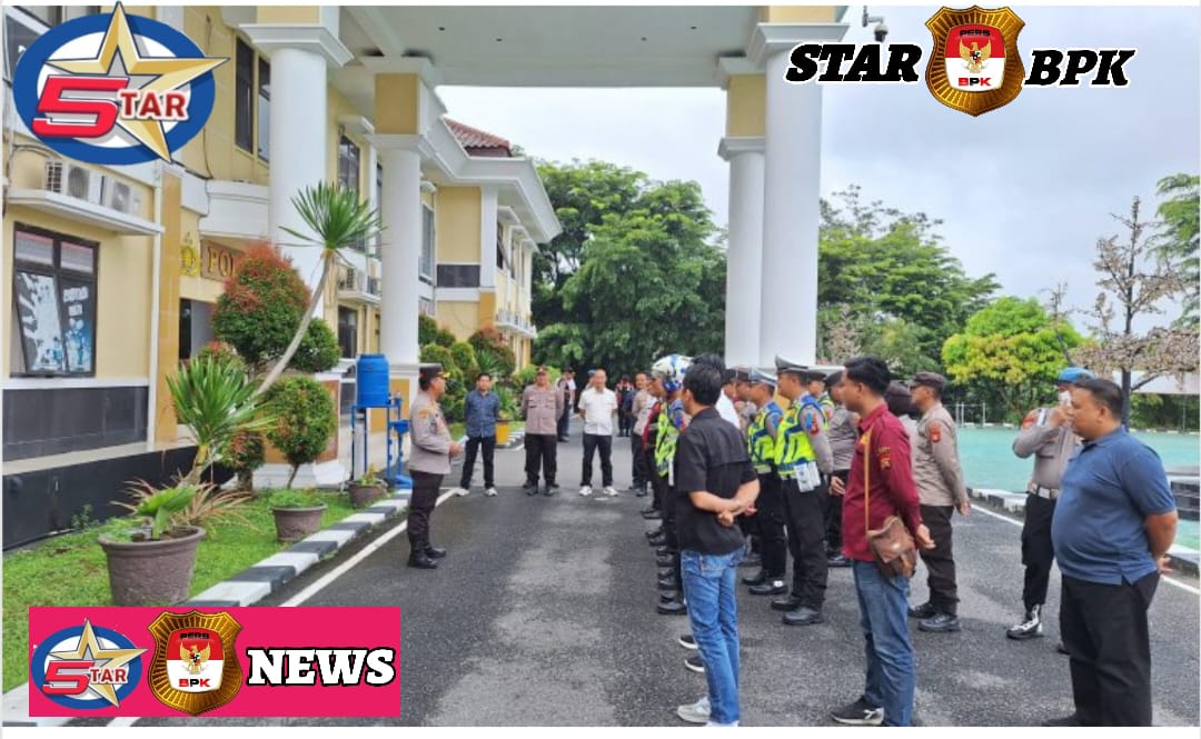 Polres OKU Melaksanakan Apel Pengamanan Menjelang Pelantikan Bupati Dan Wakil Bupati Terpilih Di Wilayah Kabupaten OKU