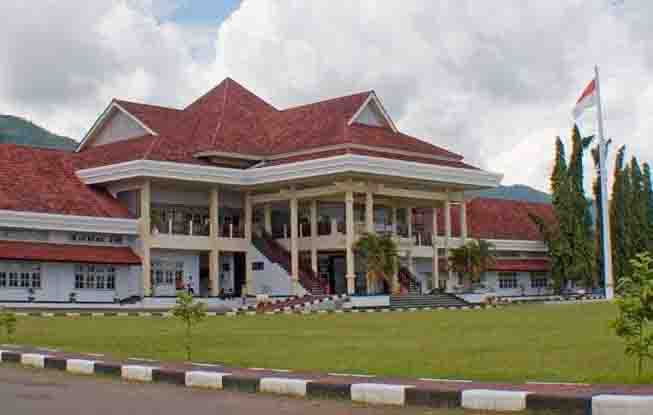 Tingkatkan Kinerja Birokrasi, Wali Kota Tidore Siapkan Reward untuk OPD”