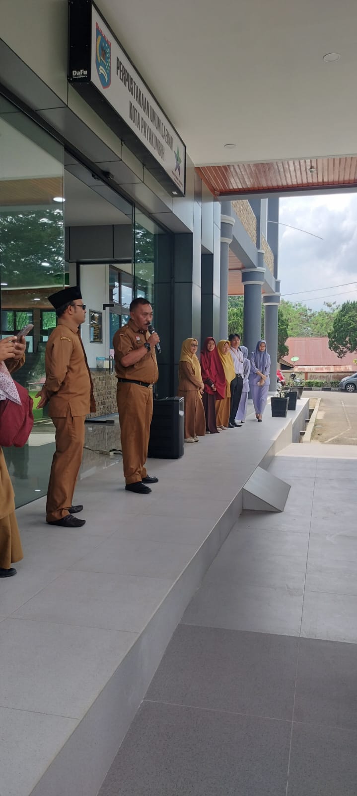 150 Siswa SMP Negeri 7 Payakumbuh Kunjungi Perpustakaan Umum Daerah, Tingkatkan Minat Baca