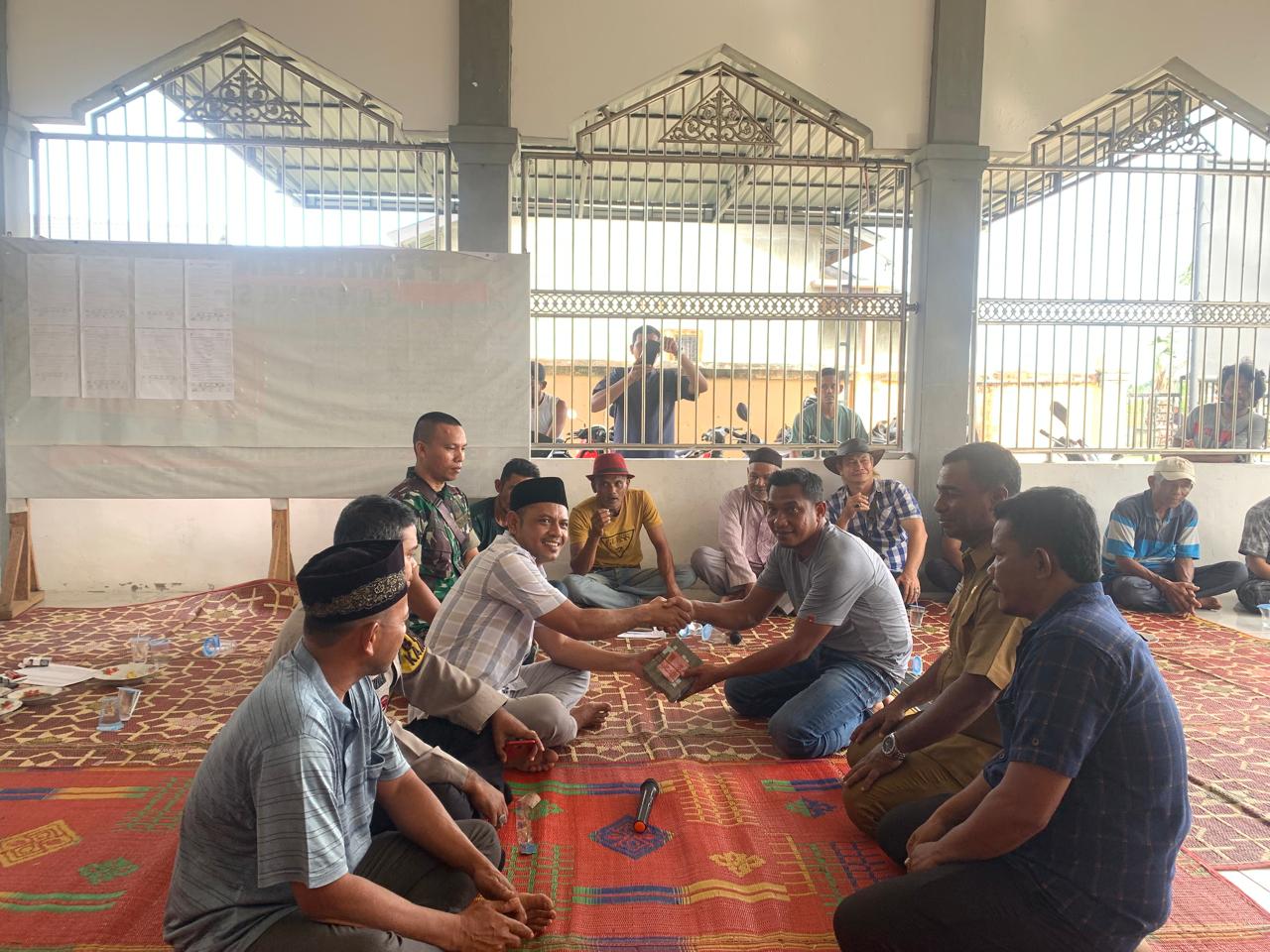 Diduga Ketua BKM Mesjid Simpang Lhee Mencoba Gelapkan Semen 450 Sak