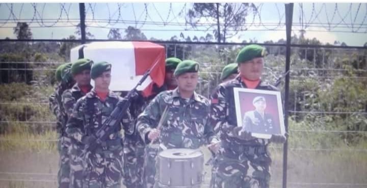 Tapanuli Utara: Jenazah Prajurit TNI,Serka Anumerta Rinaldi Siagian Dimakamkan.