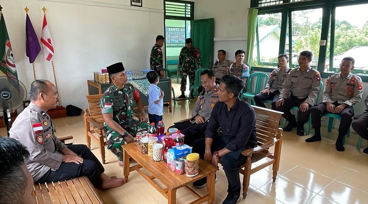 Kapolsek Sekayam Gelar Kunjungan Silaturahmi Idulfitri 1446 H ke Forkopimcam Sekayam