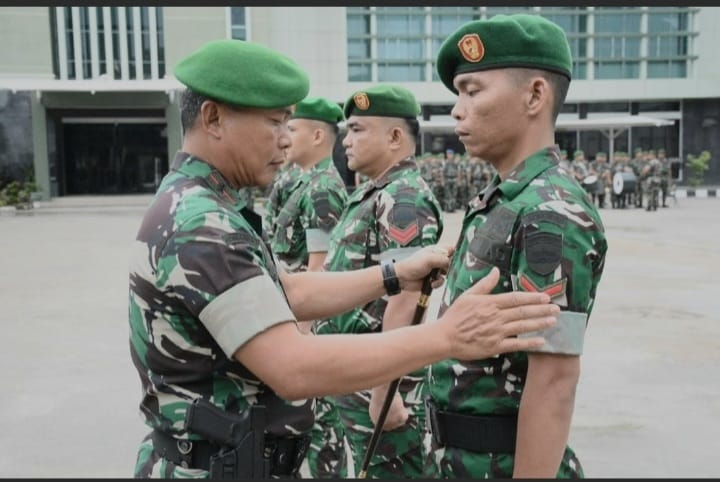 Danrem pimpin upacara korp raport kenaikan pangkat personil korem 031/wb