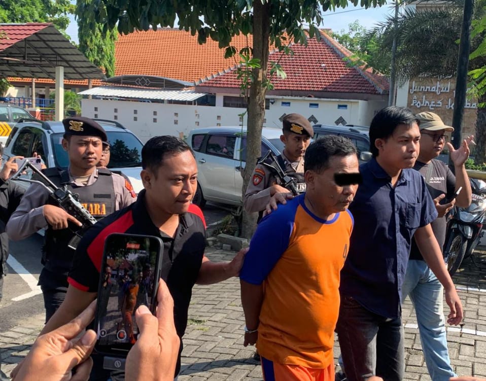 Tukang Parkir di Mojoagung yang Membawa Kabur Mobil Ertiga, Ternyata Baru Keluar Penjara dan Beristri 2*