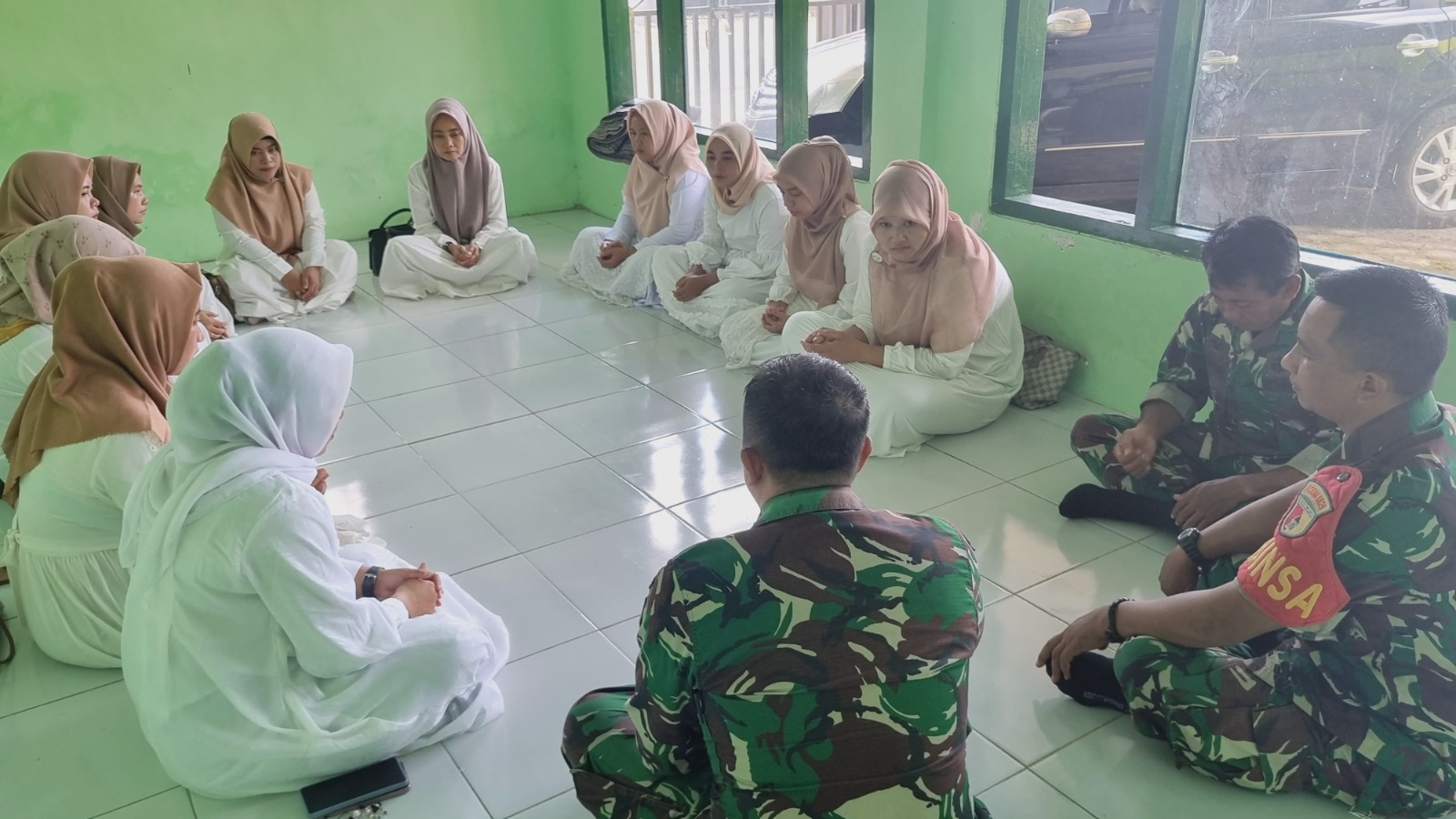 Persit Ranting 11 Bangorejo Gelar Doa Bersama, Danramil Tekankan Semangat Kebersamaan dan Pengabdian