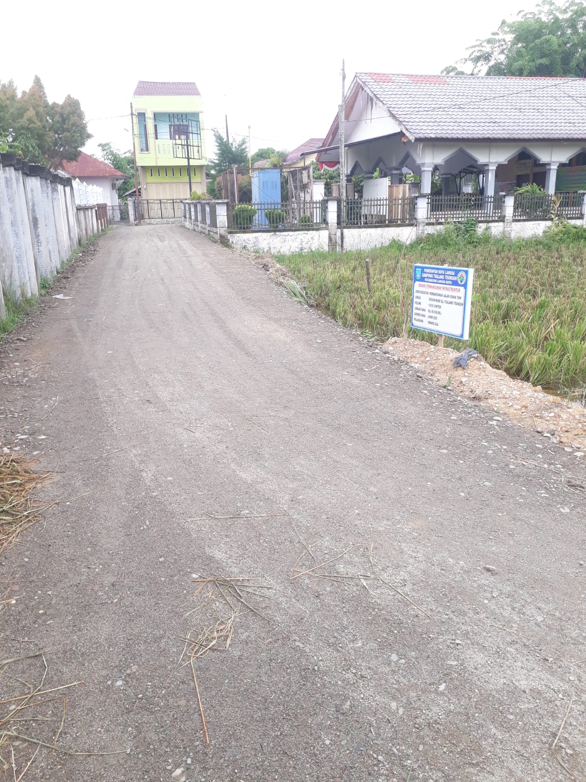 Pembangunan Jalan Usaha Tani Di Gampong Tualang Teungoh Sukses Dikerjakan,Petani Merasa Terbantu