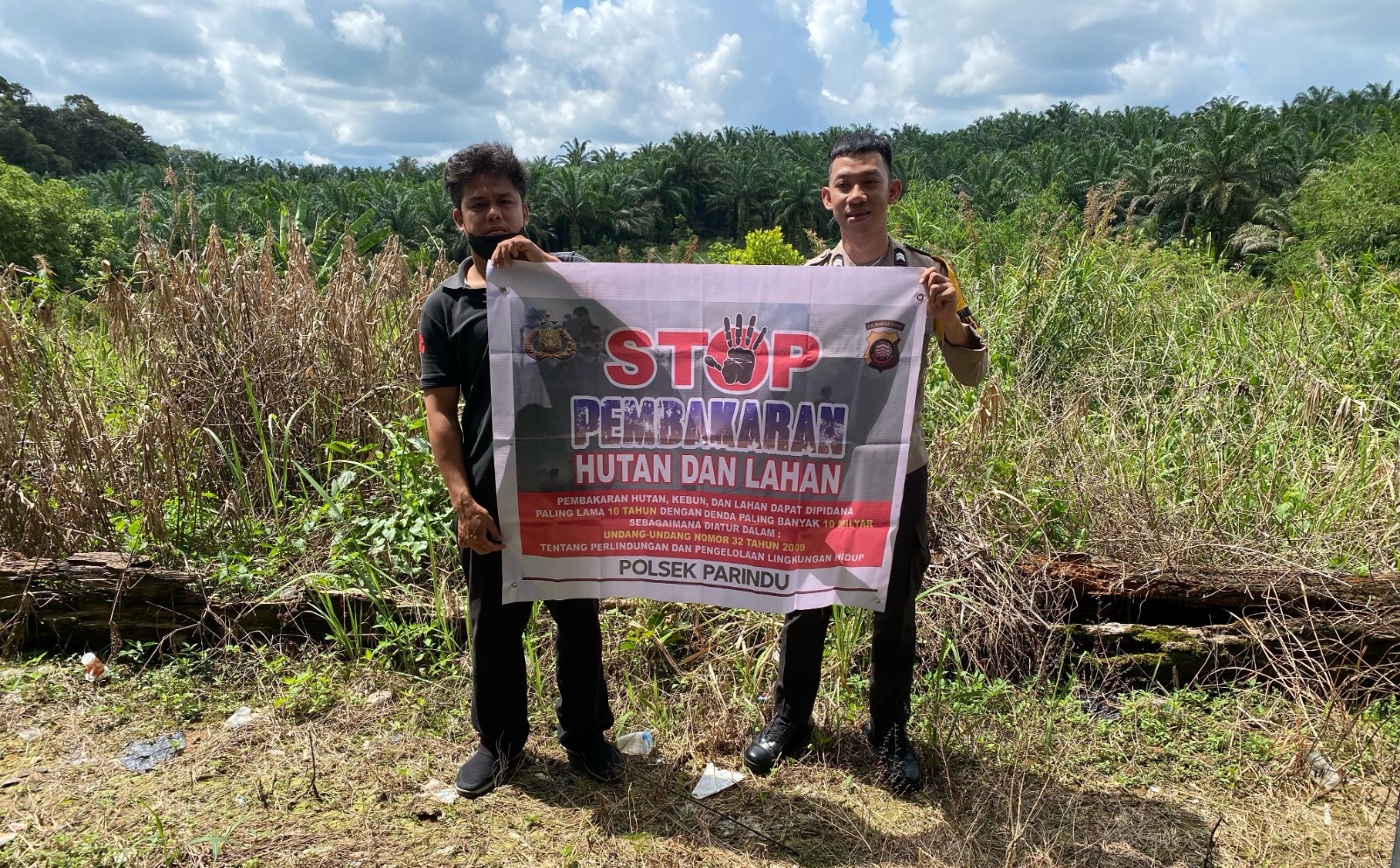 Cegah Karhutla, Polsek Parindu Gencarkan Himbauan Langsung kepada Masyarakat