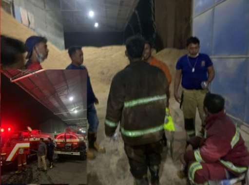 Kebakaran Gudang Sekam Di PT Supermawa Rice Factory ,Banyuwangi Berhasil Dijinahkan Petugas Damkar
