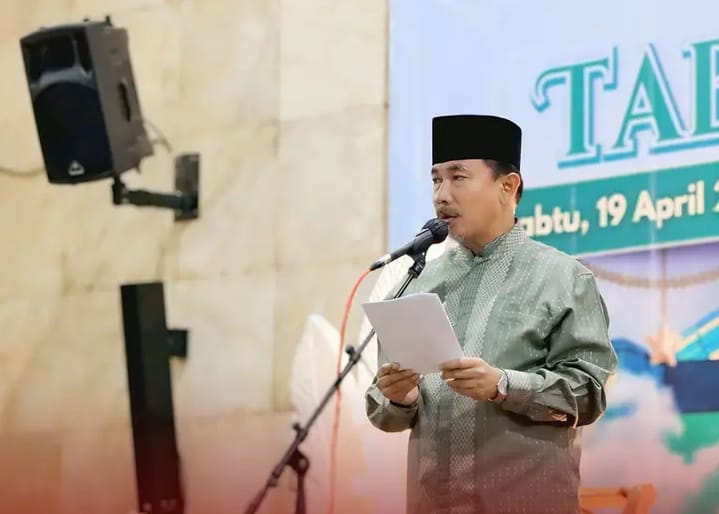 Sekda Kukar Hadiri Malam Tabligh Akbar Bersama Koh Dennis Liem