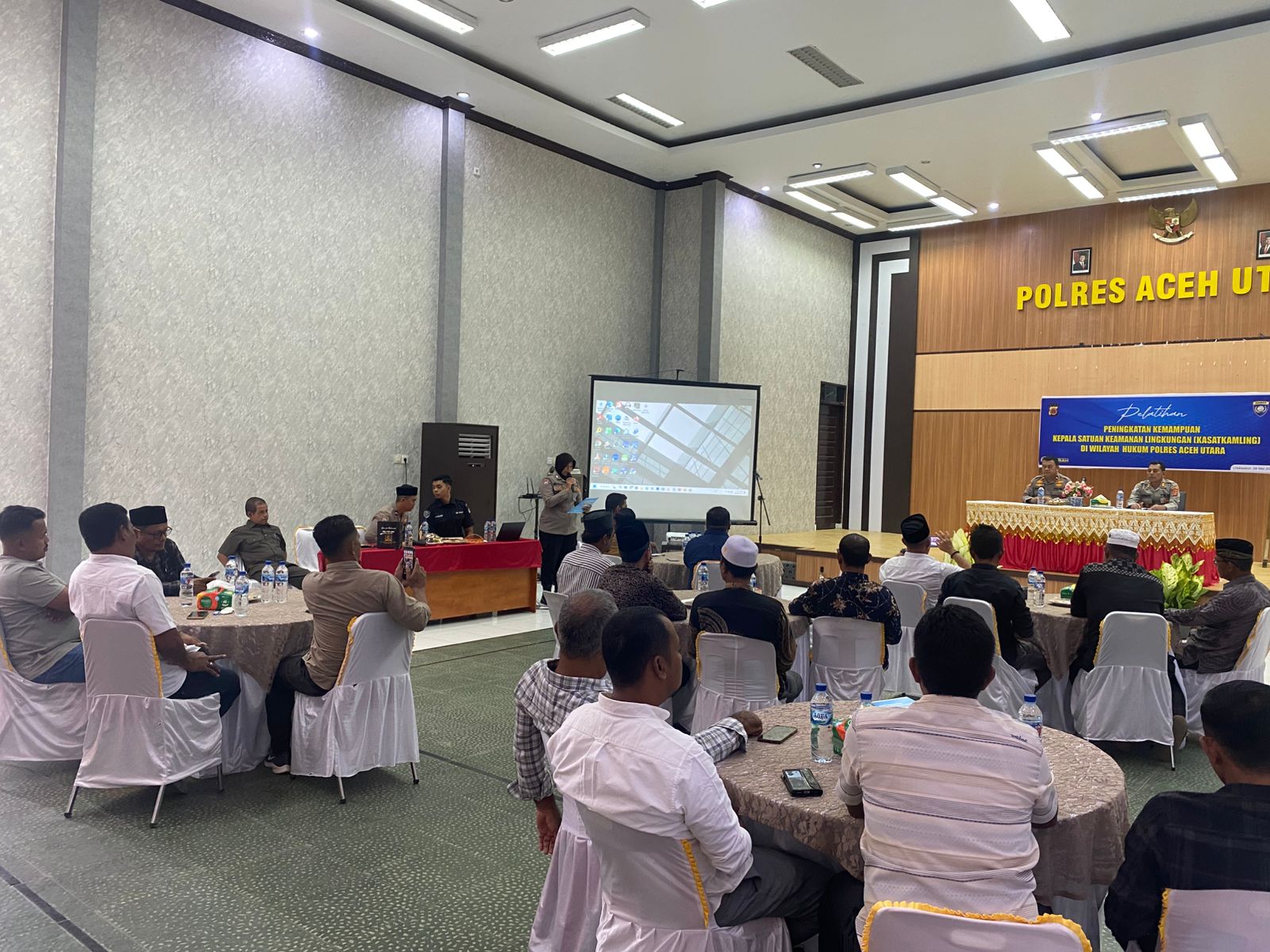 Puluhan Kasatkamling Ikuti Pelatihan Penguatan Keamanan Lingkungan di Polres Aceh Utara