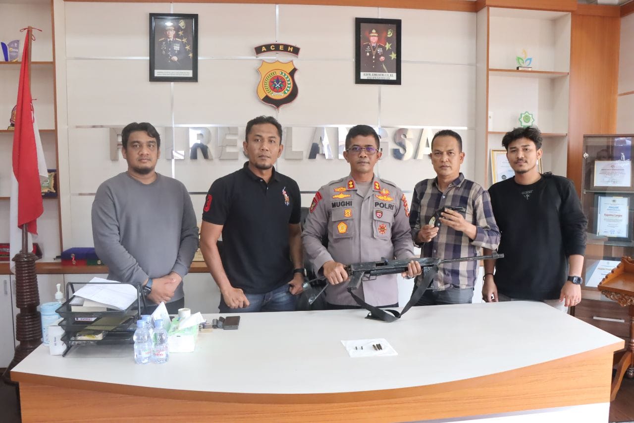Polres Langsa Terima Penyerahan Senjata Api dari Warga