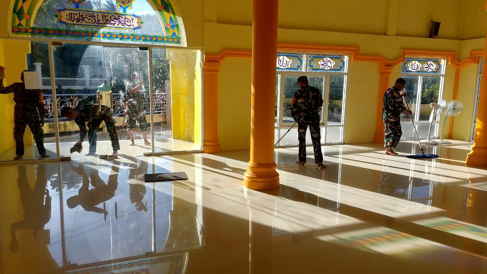 Kodim 0112/Sabang Terus Galakkan Kegiatan Bersih-bersih Masjid, Ciptakan Lingkungan Ibadah Yang Bersih dan Nyaman