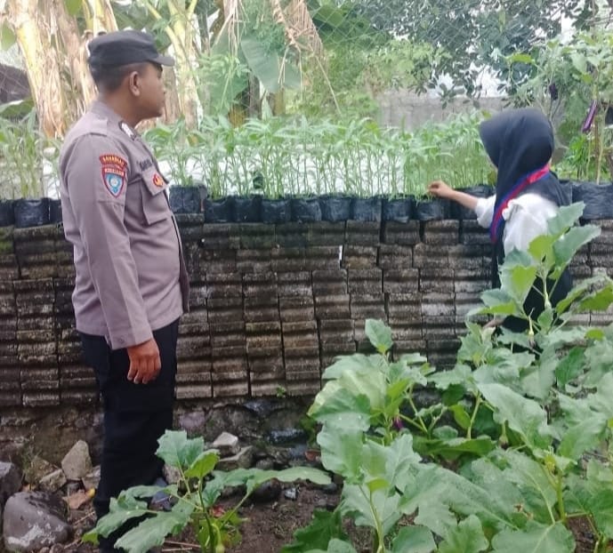 Polisi Dan Kelompok Wanita Tani Banyuwangi Aktif Berdayakan P2 L Dukung Ketahanan Pangan Nasional