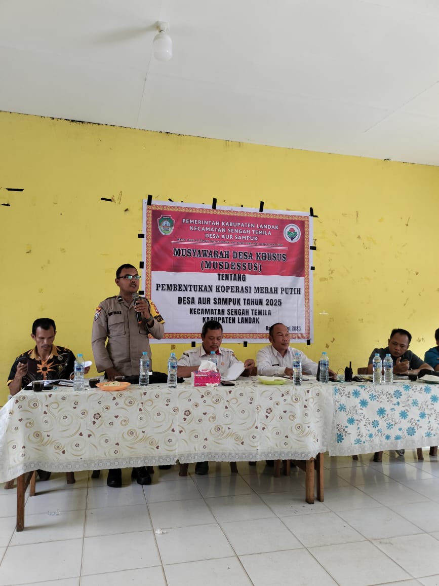 LBhabinkamtibmas Hadiri Musdesus Pembentukan Koperasi Merah Putih Aur Sampuk