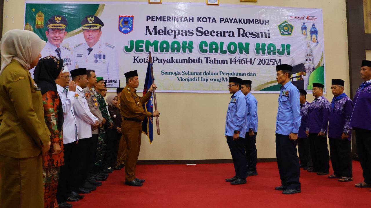 Erkindawati Didampingi Pelepasan194 JCH Payakumbuh, Sampaikan Pesan dan Harapan.