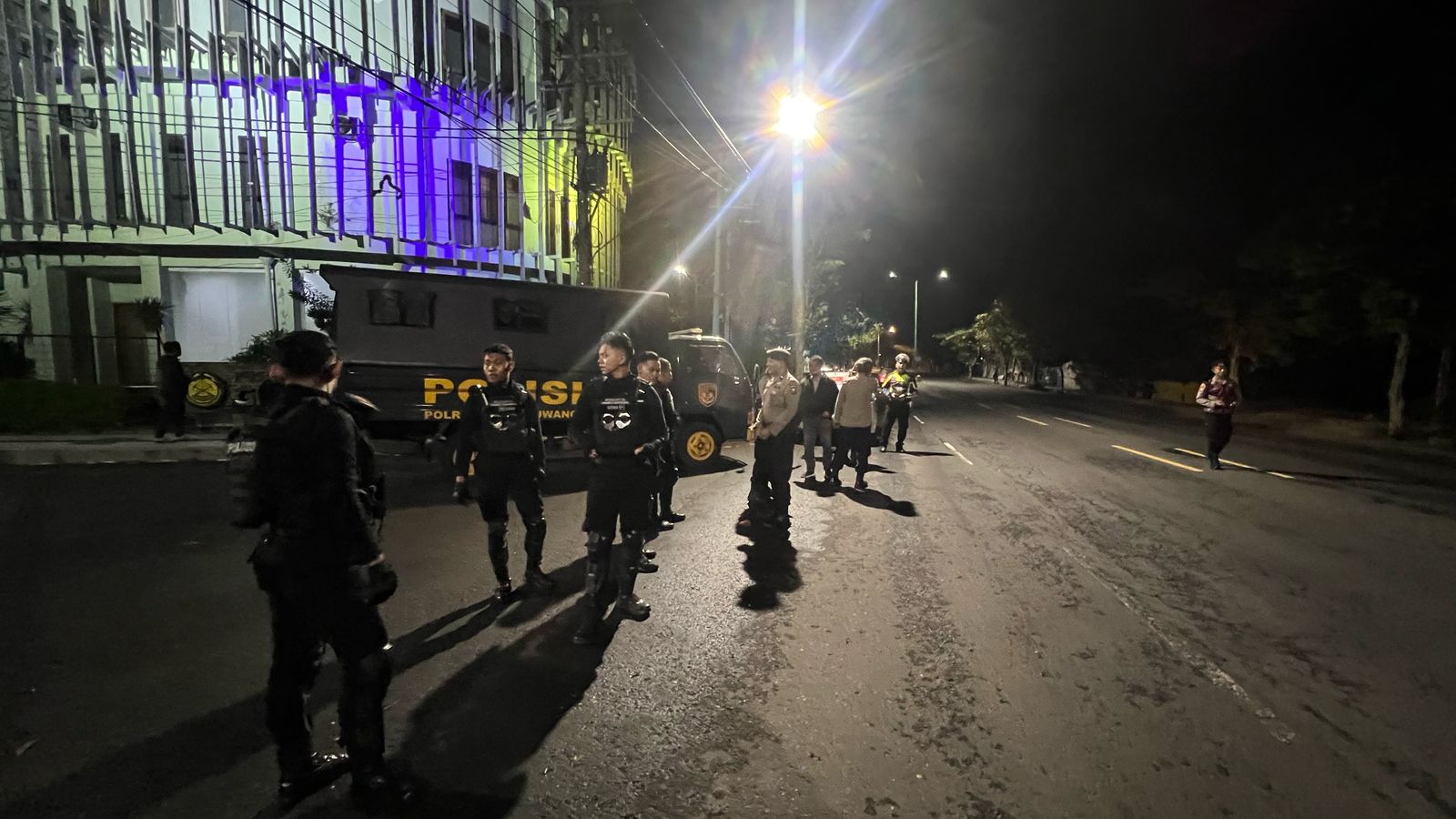 Jaga Keamanan Malam Hari, Polresta Banyuwangi Gelar KRYD Patroli Skala Besar*