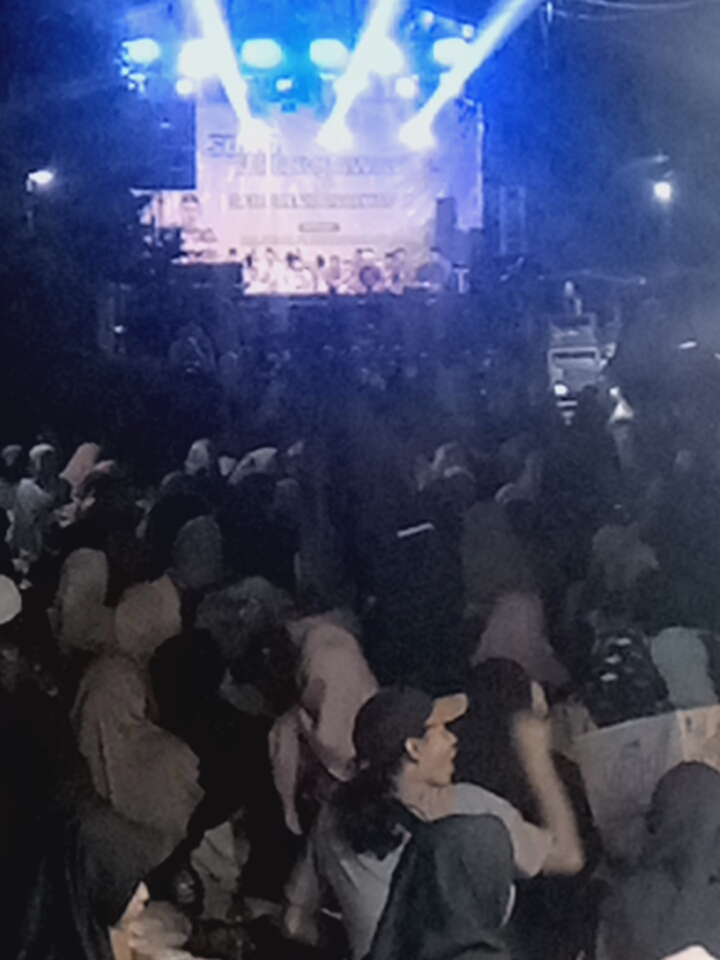Dusun krajan Desa Kebaman Srono Bersholawat dan Santunan Anak Yatim Bersama Majelis Sholawat dan Rotib Al-Mannan Salafiyah