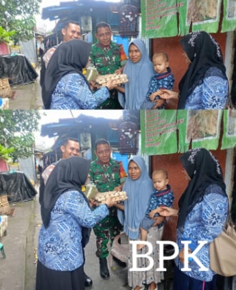 Babinsa Koramil 02/Sukakarya dan Bhabinkamtibmas Dampingi Petugas BKKBN Kota Sabang Dalam Kegiatan “GENTING” di Gampong Kuta Barat