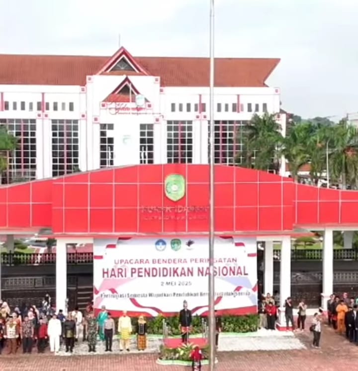 Upacara Peringatan Hari Pendidikan Nasional di Kabupaten Kutai Kartanegara