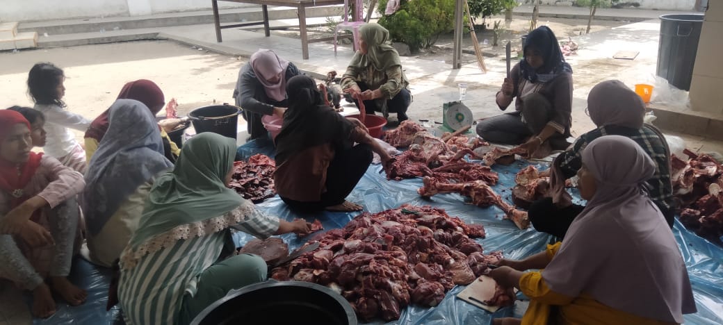 Masyarakat Tambunan Lumban Pea Gelar Pemotongan Hewan Kurban Idul Adha 1446 H*