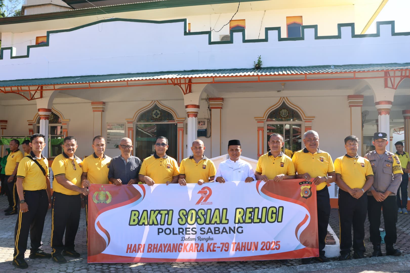 Polres Sabang Gelar Bakti Sosial Dalam Rangka Sambut HUT Bhayangkara Ke-79