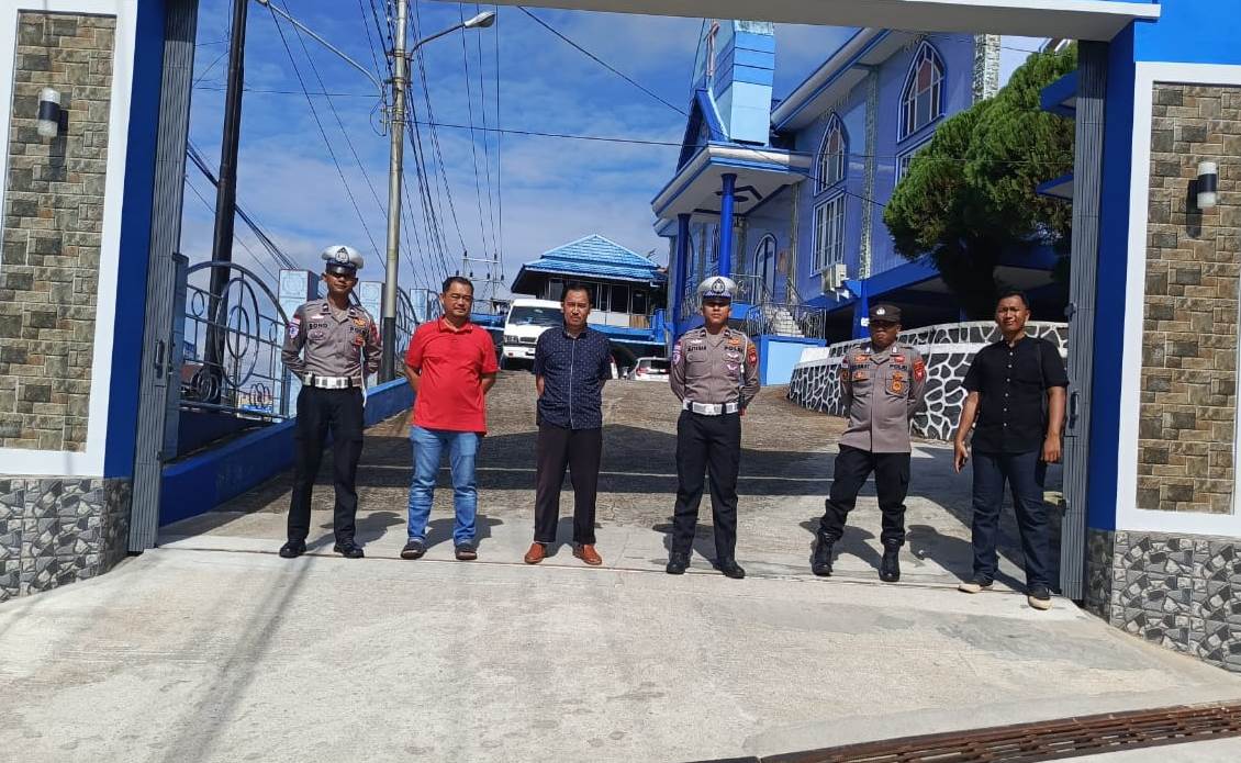 Polres Sanggau Pastikan Keamanan Ibadah Minggu di Gereja-Gereja Kota Sanggau