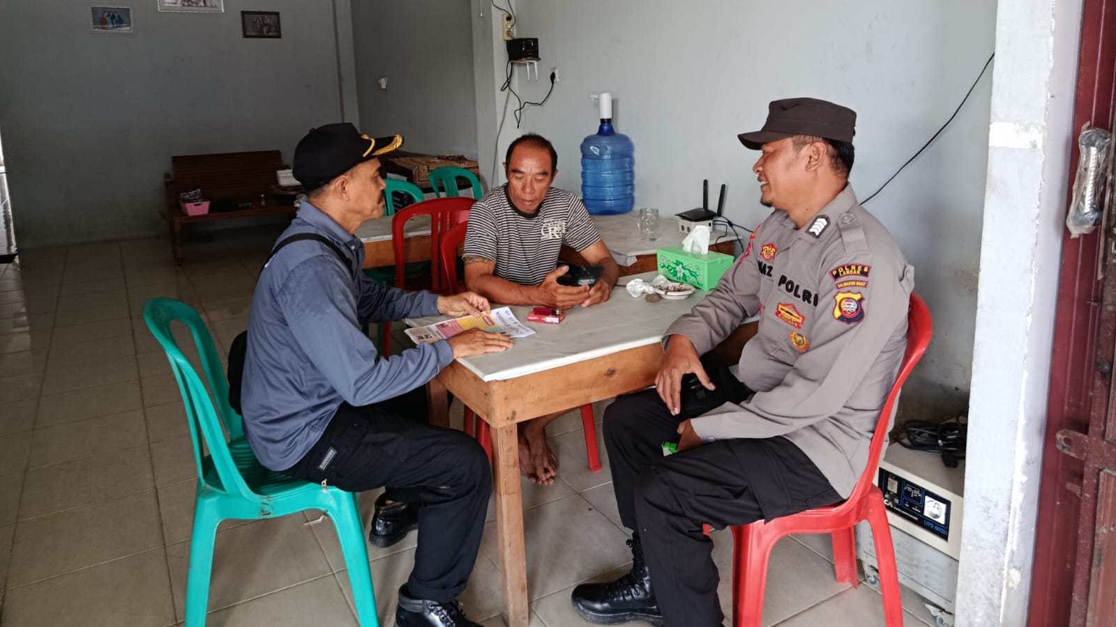 Patroli Dialogis, Polsek Menjalin Tingkatkan Kamtibmas Pada Siang Hari