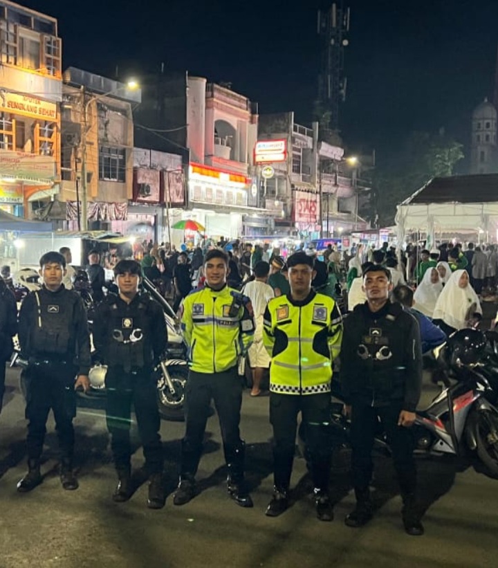 Puluhan Personil Polres Bitung Amankan Kegiatan Bitung Bersolawat dan Milad Majelis Dzikir At-Taubah