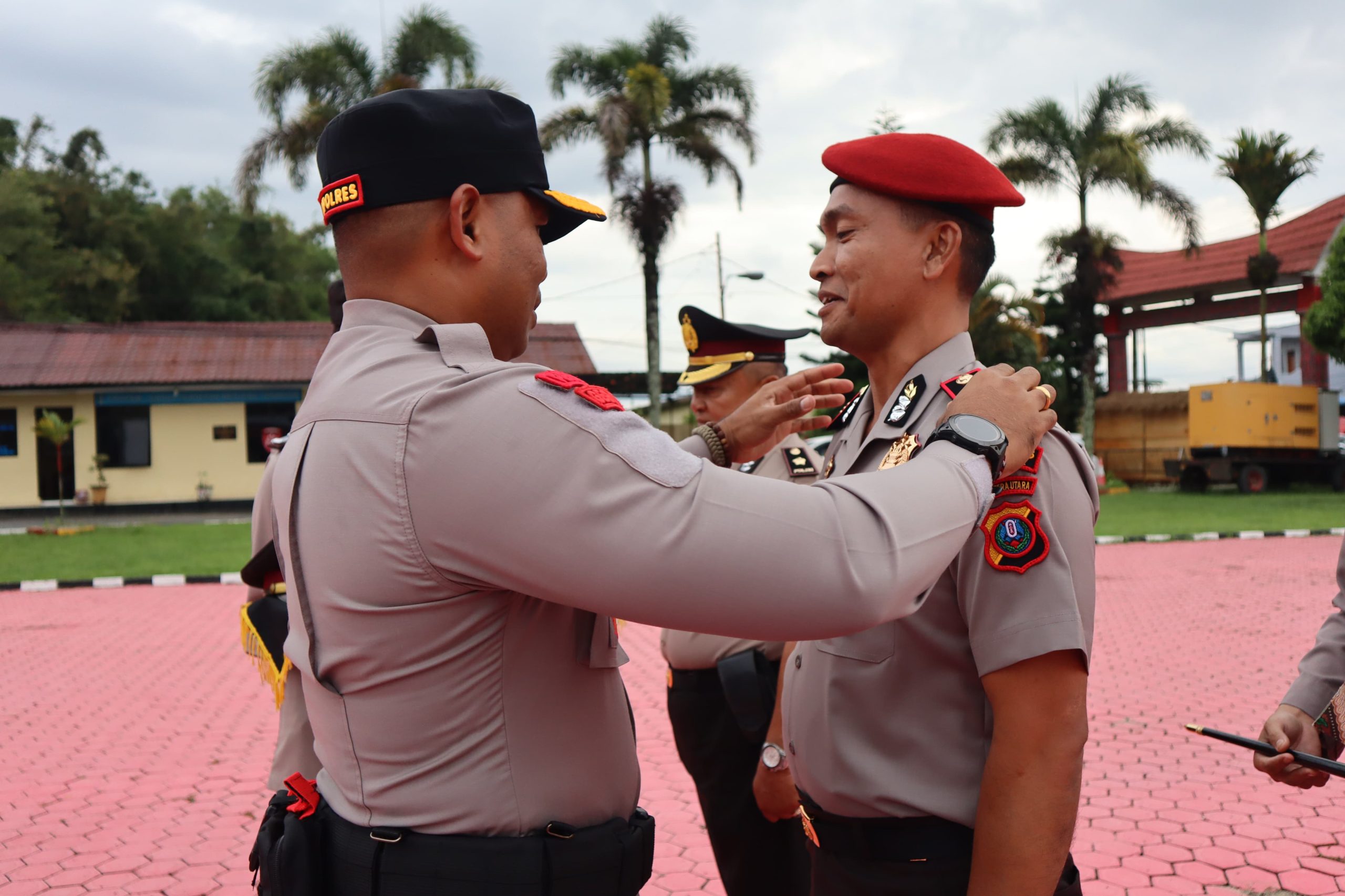 44 Personel Polres Toba Naik Pangkat, Ini Pesan Tegas Kapolres