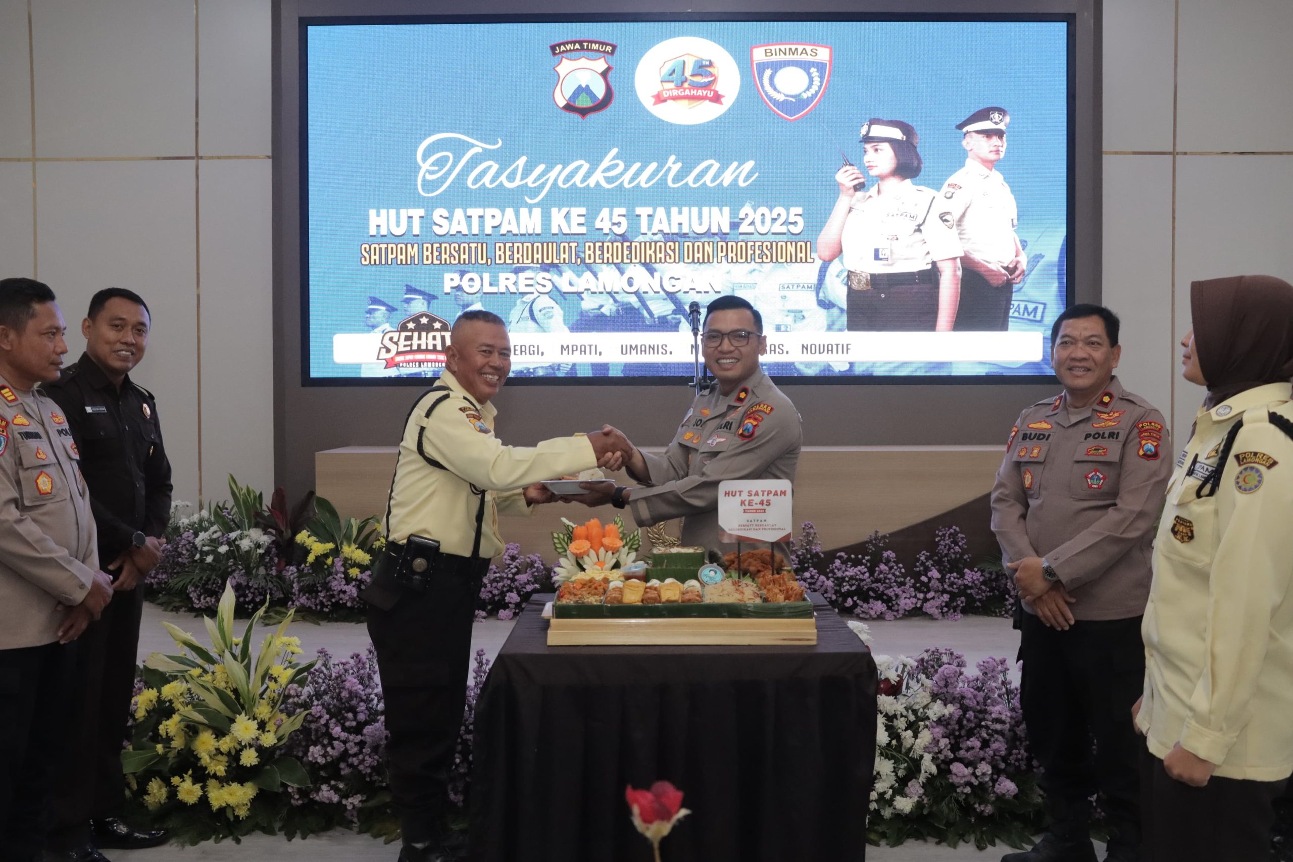 Pesan Kapolres Lamongan di Tasyakuran HUT Satpam ke-45*