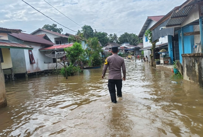 Debit Air Berangsur Surut, Kondisi Banjir di Sejumlah Kecamatan Kabupaten Sanggau Mulai Terkendali