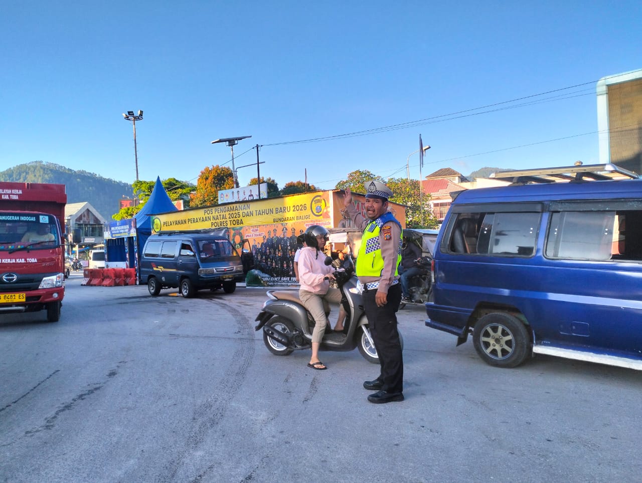 Polres Toba Hadir di Tengah Masyarakat, Pastikan Aktifitas Warga Berjalan Aman dan Lancar