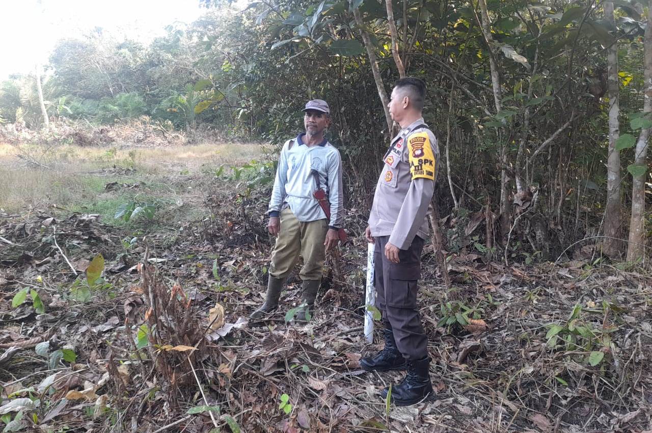 Verifikasi Titik Hotspot BRIN, Polsek Batang Tarang Pastikan Api Padam dan Lahan Aman