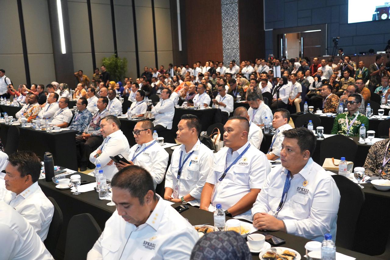 BUPATI SAMOSIR IKUTI RAKERNAS XVII APKASI, UPAYA PERKUAT SINERGI DENGAN PEMERINTAH PUSAT