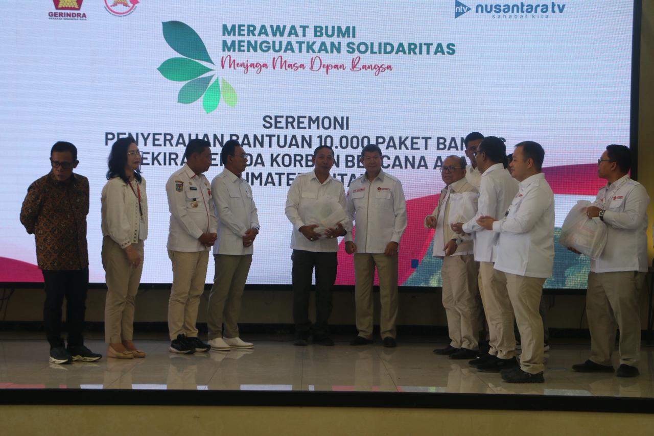 Pemkab Tapanuli Utara Bersama Utusan Khusus Presiden Tanam Pohon dan Bahas Mitigasi Bencana