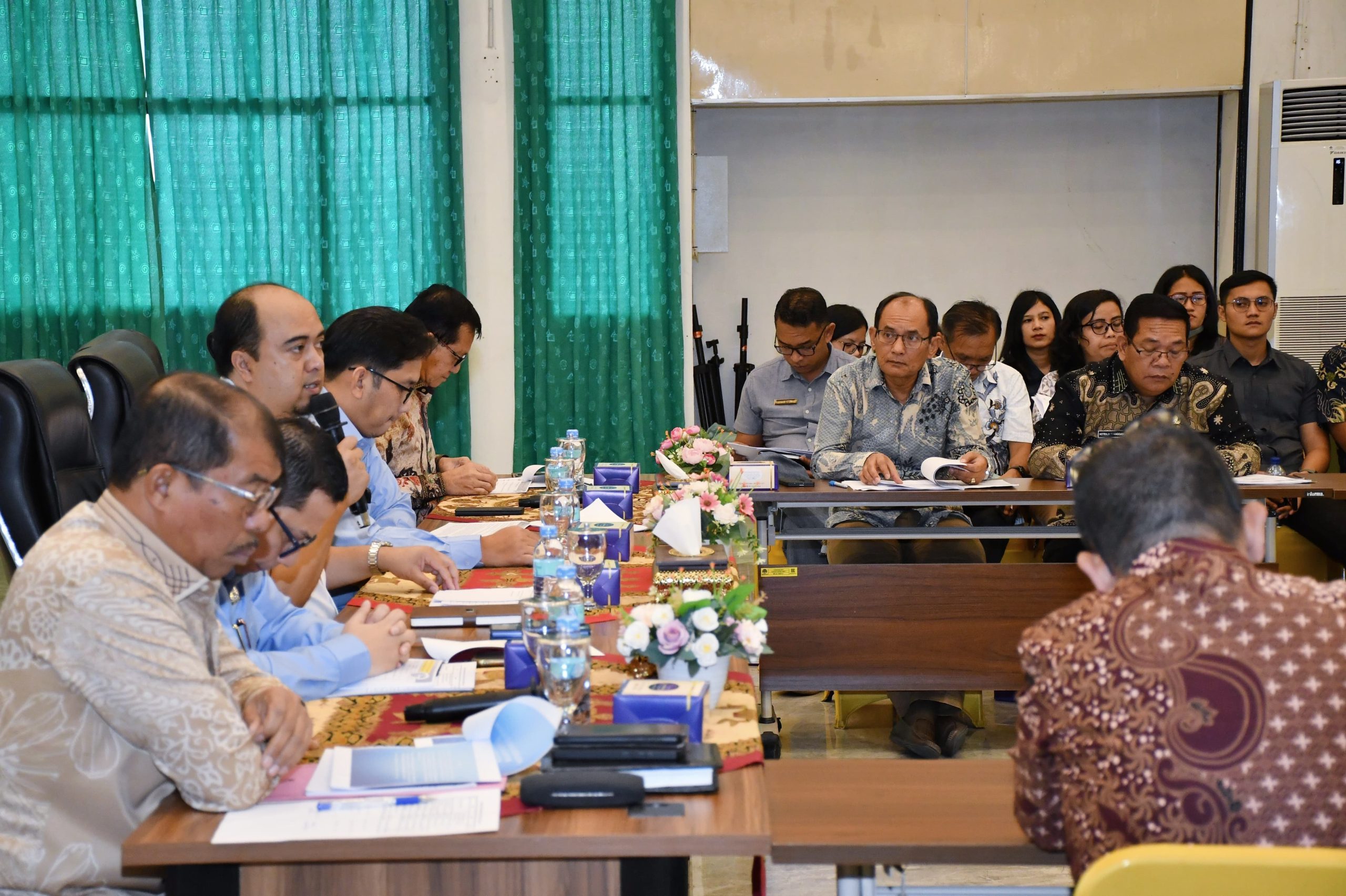FGD Dengan Perumda Tirtanadi, Pemkab Samosir Minta Peningkatan Kualitas dan Distribusi Air Bersih