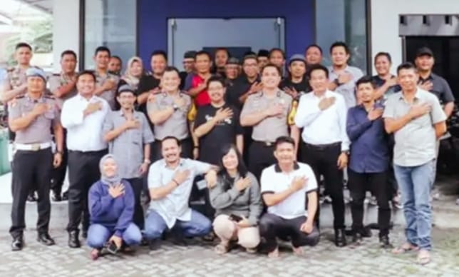 Kapolres Jombang Beri Kejutan Wartawan di Momen HPN 2026, Perkuat Sinergi Polri dan Pers*