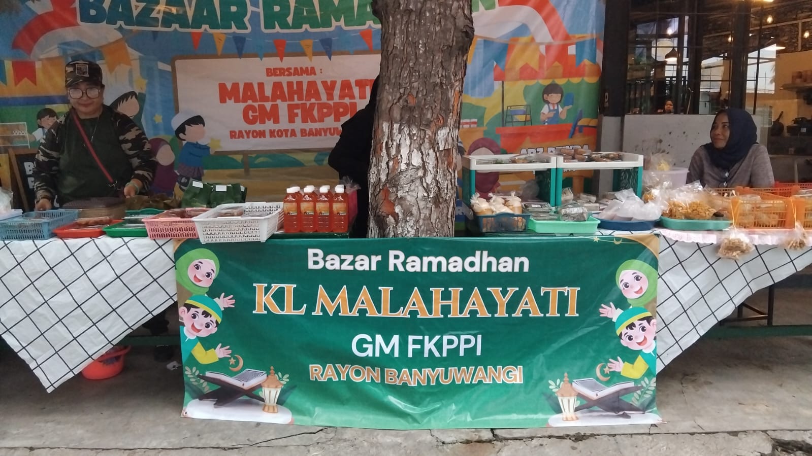 Malahayati GM FKPPI PC 1325 Kabupaten Banyuwangi Gelar Kegiatan Jual Aneka Takjil di Bulan Suci Ramadan
