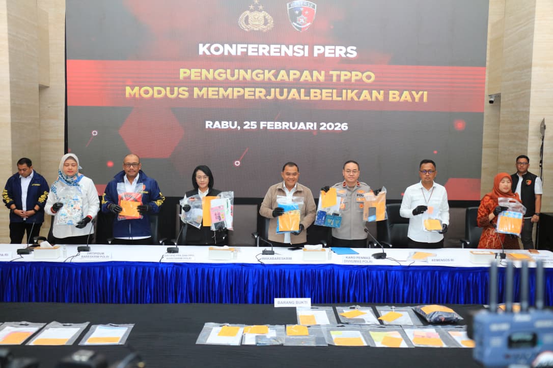 Polri Bongkar Jaringan Nasional Perdagangan Bayi, 12 Tersangka Ditangkap dan 7 Bayi Diselamatkan