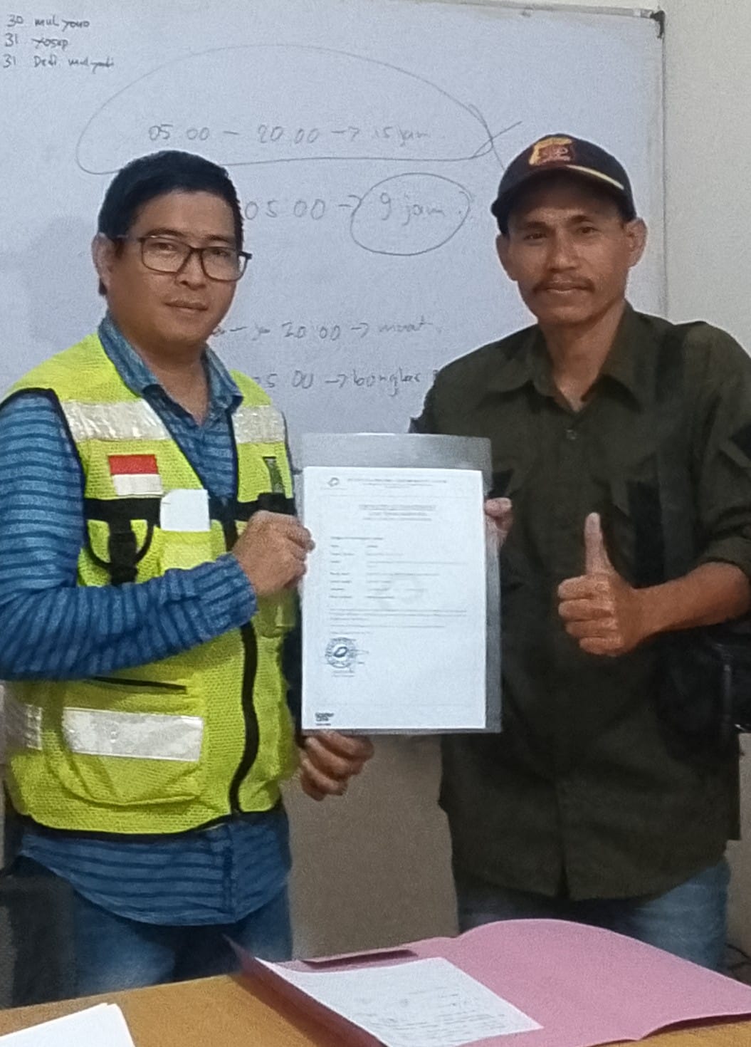 ARWANI, KARYAWAN PT. PEPUTRA INTI INDO (PII) MENUNTUT HAK PESANGON USAI DIPHK TANPA ALASAN SAH