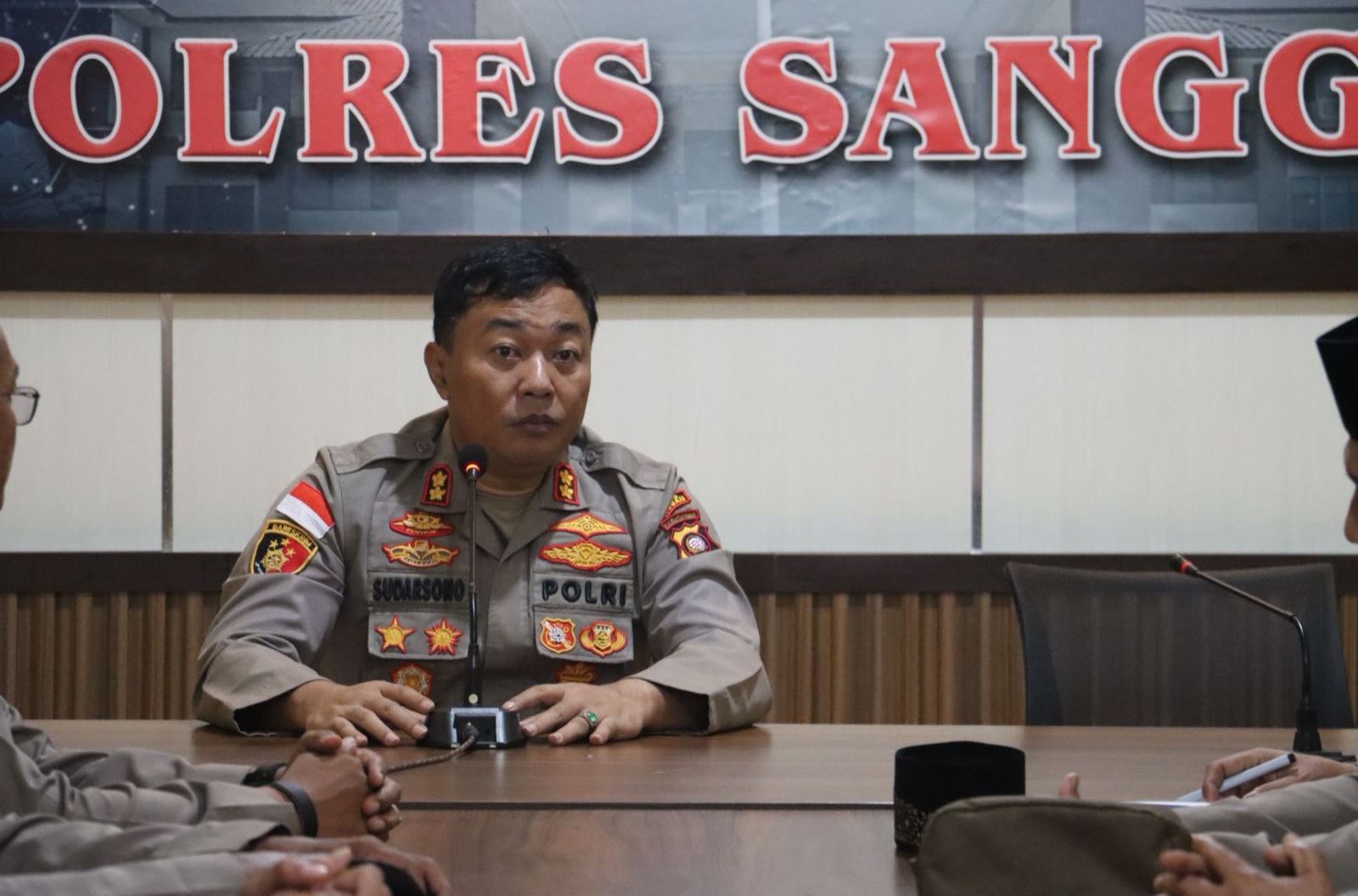 Cegah Penyalahgunaan Narkoba, 50 Personel Polres Sanggau Jalani Tes Urine Mendadak, Hasil Seluruhnya Negatif
