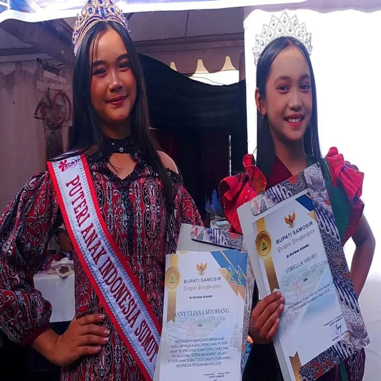 Prestasi Gemilang di Ajang Model Sumut 2026, Sanny Sihotang dan Yobella Siboro Terima Penghargaan pada HUT ke-22 Kabupaten Samosir