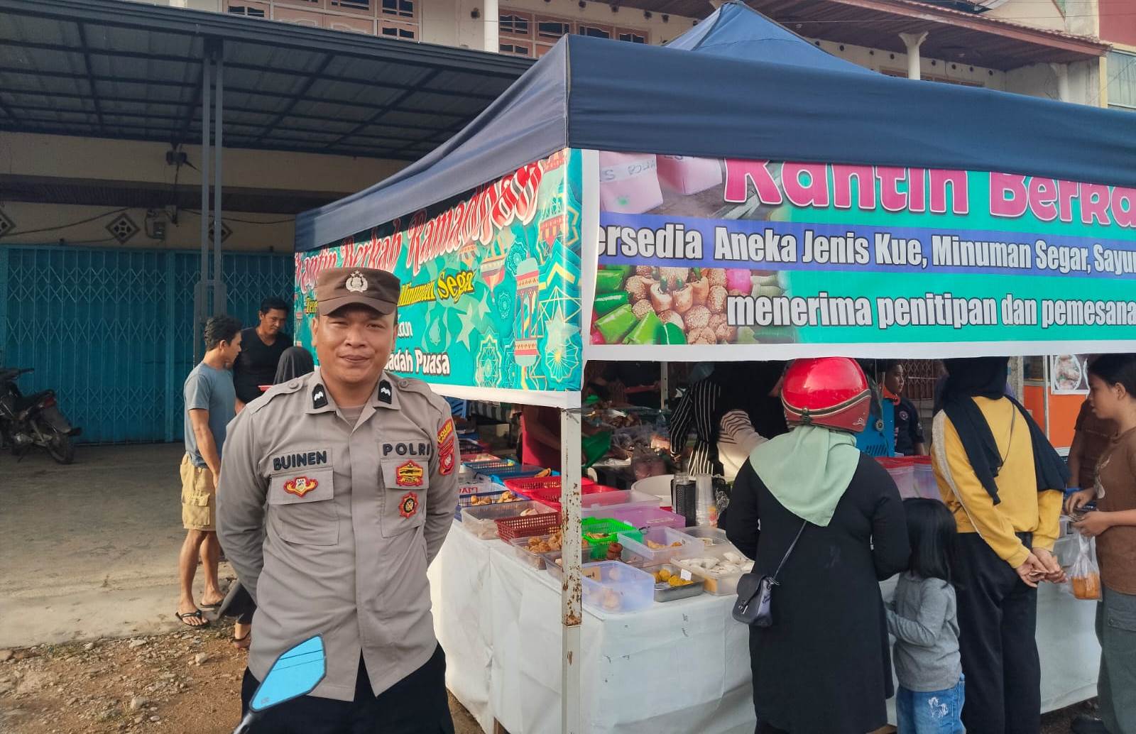 Ciptakan Ramadhan Aman, Polsek Tayan Hulu Monitoring Aktivitas Pasar Juadah