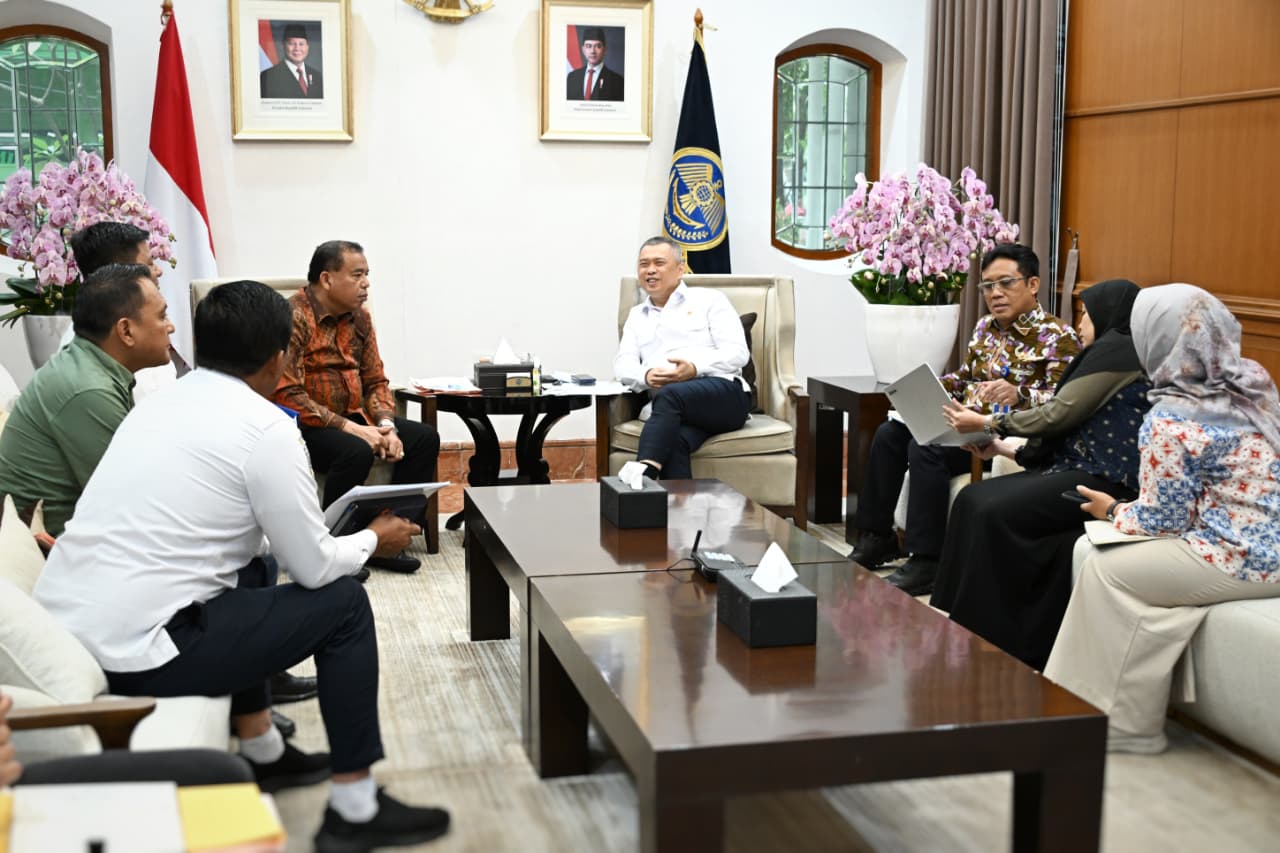 Bupati Samosir Temui Menteri Perhubungan, Usulkan Pembukaan Jalur Penyeberangan Danau Samosir–Tongging