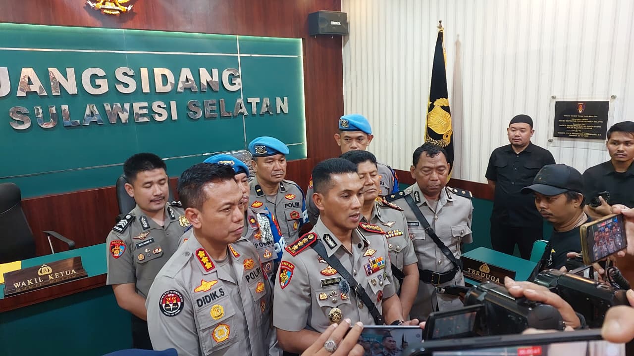 Di Sampaikan Hasil Sidang Etik Dua personil Polres Toraja Utara Dijatuhi Sanksi PTDH Kabidpropam Polda Sulael