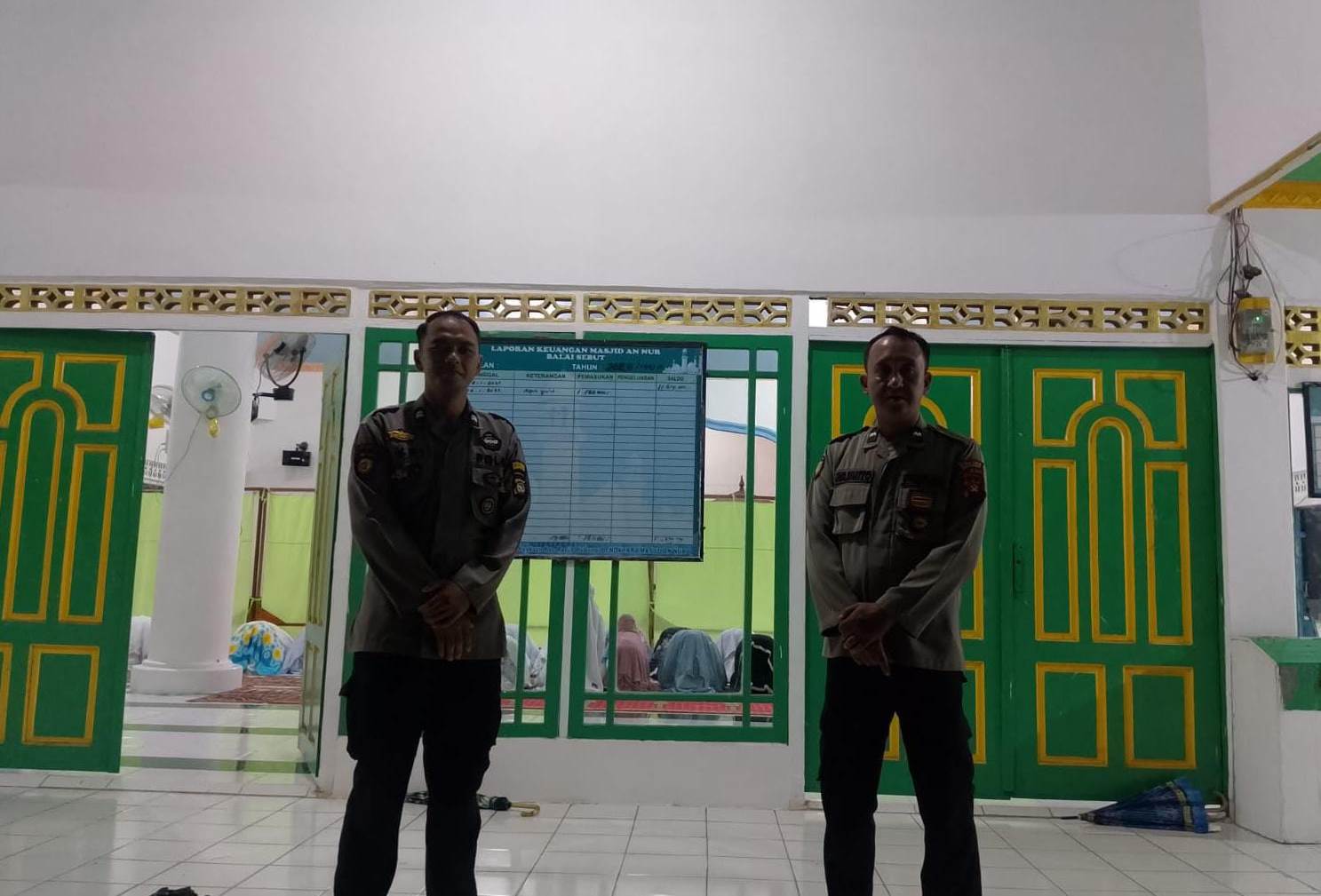 Wujud Pelayanan Polri, Pengamanan Tarawih di Jangkang Ciptakan Suasana Kondusif