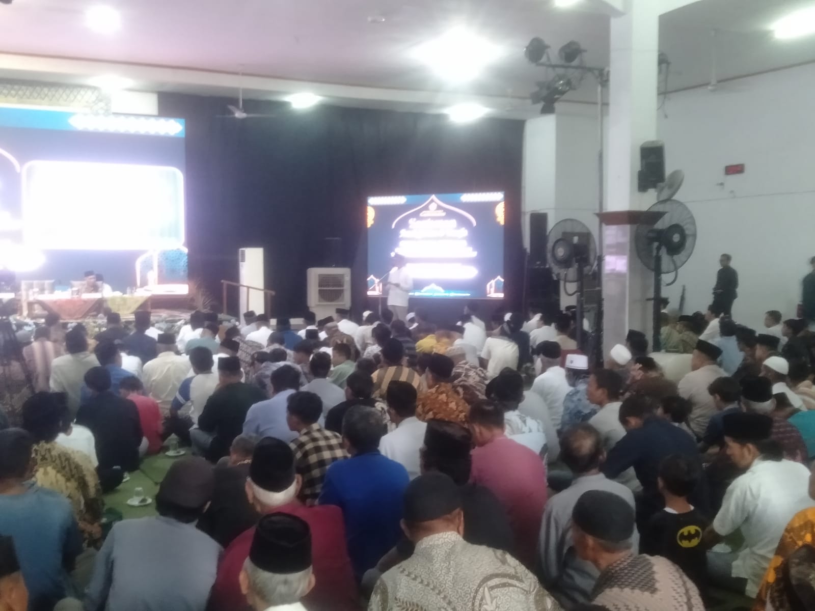 Pondok Pesantren Gadingmangu Jombang, Berikan Santunan Kepada Anak Yatim Dan Duafa.